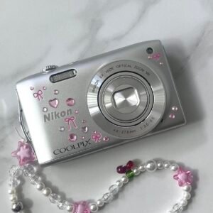 Nikon Coolpix S3300 digital camera. This super pretty little digicam is so tiny you can take it anywhere, it’s the perfect party cam! ˚🎀 ༘♡ ⋆｡˚