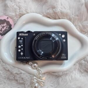 Nikon Coolpix S8200 Digital Camera 16 1Mp Fo FS