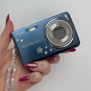 Nikon Coolpix S550 Digital Camera Qx fC