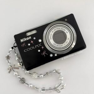 Nikon Coolpix S560 Digital Camera Qm tz