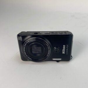 Nikon Coolpix s6900 16.0MP Compact Camera